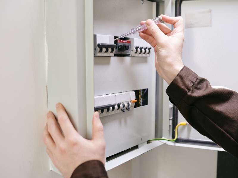 Felsökning & elservice